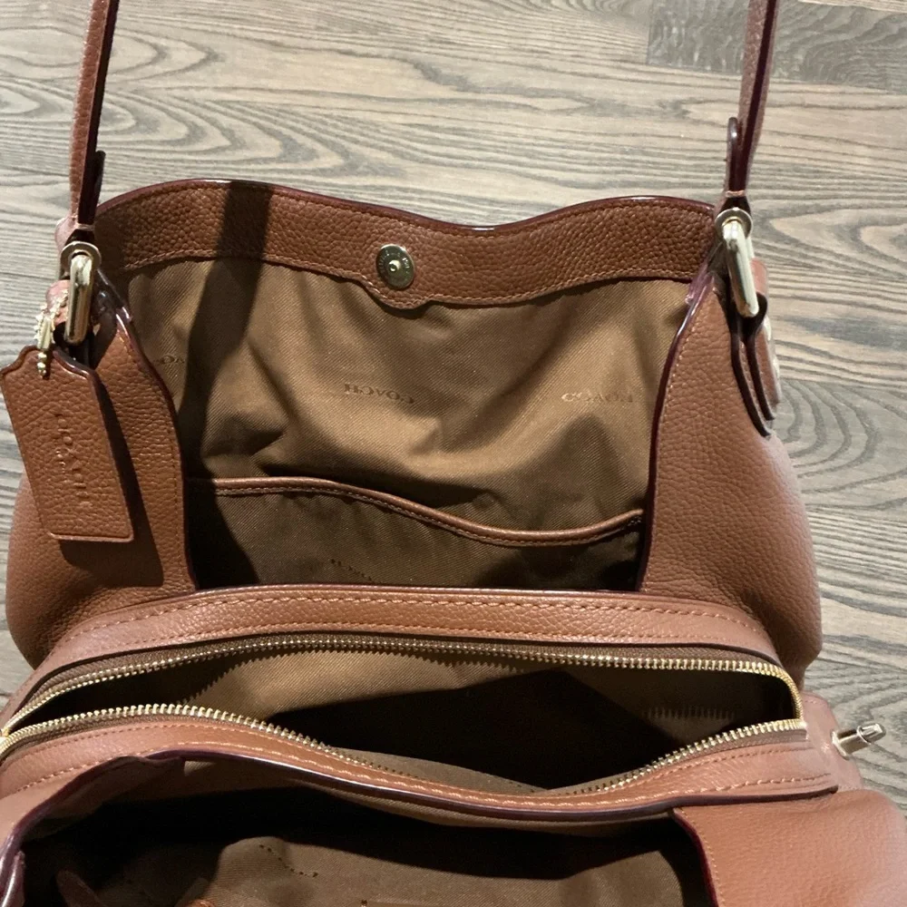 Coach Tan Leather Shoulder Bag - Picture 10 of 10